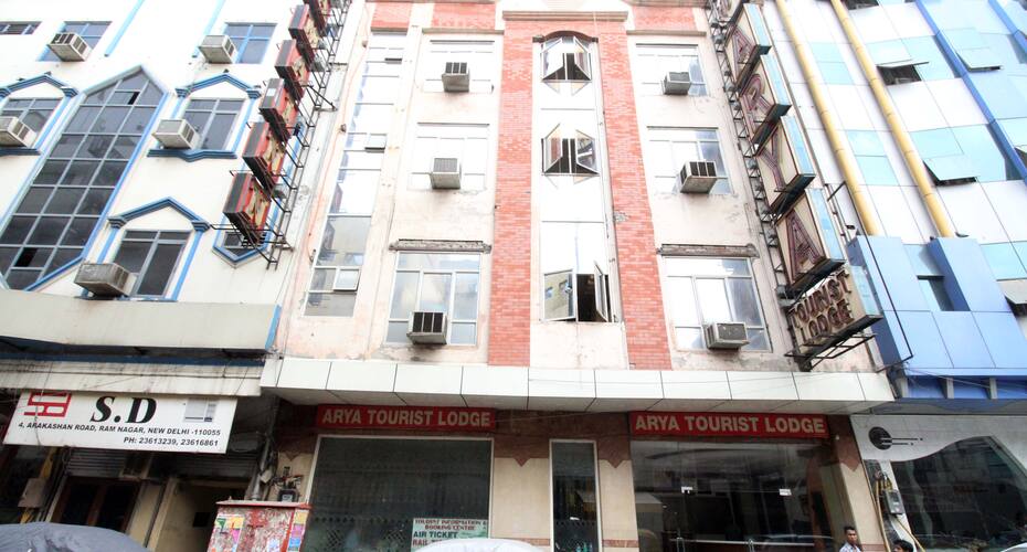 Arya Tourist Lodge, New Delhi 1